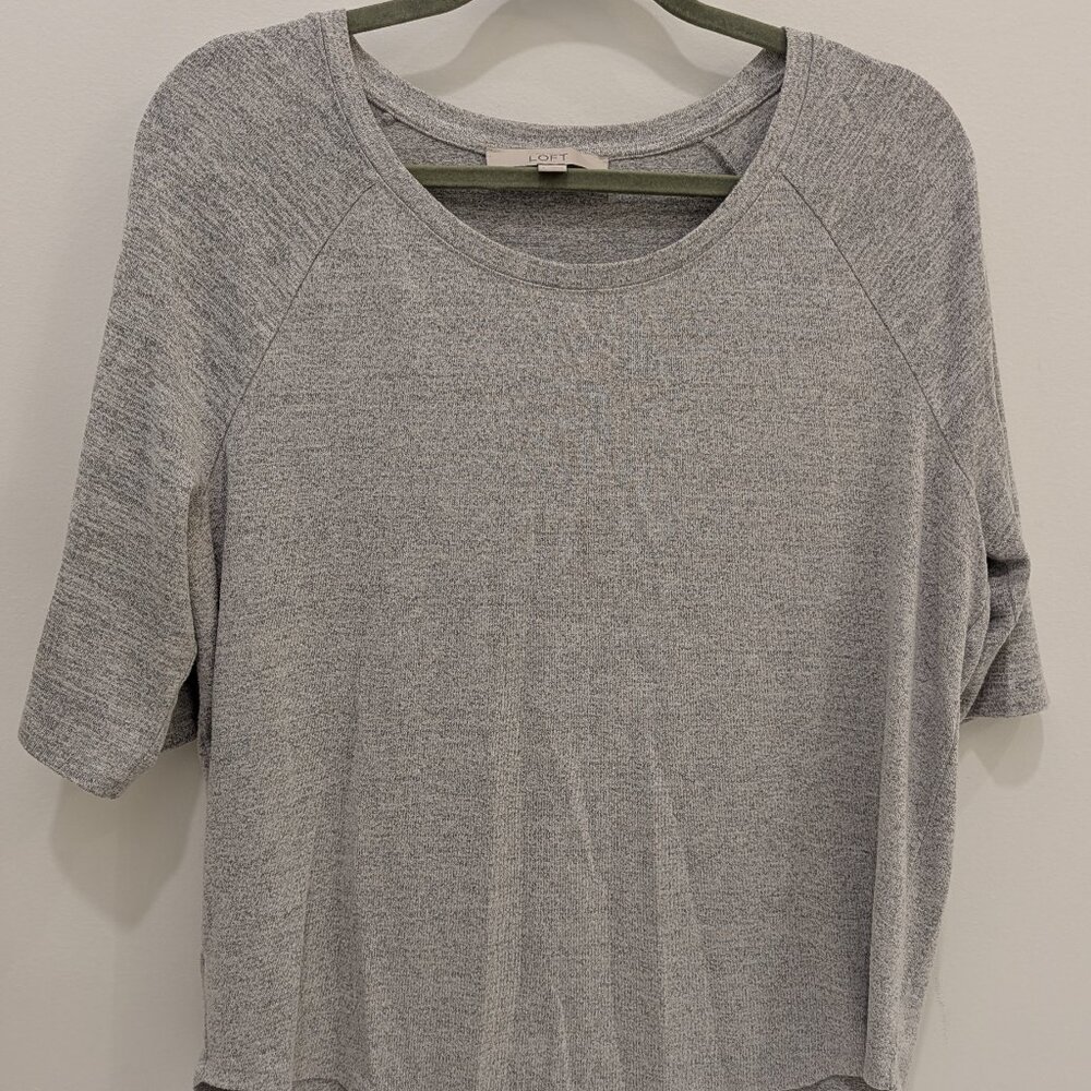 LOFT Raglan Sleeve Quarter Sleeve Tee in Heather Gray